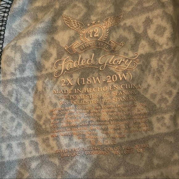 FADED GLORY PURPLE BLACK & WHITE PRINTED LEGGINGS | 2XL (18W-20W) - Picture 4 of 4